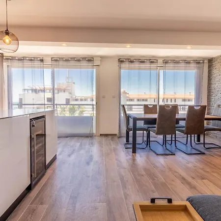 Balta, Spacieux T2 Vue Mer, Accès Immédiat Apartamento